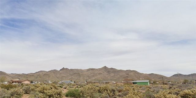 Lot 15 S2 N Bowie Road, Golden Valley, AZ 86413