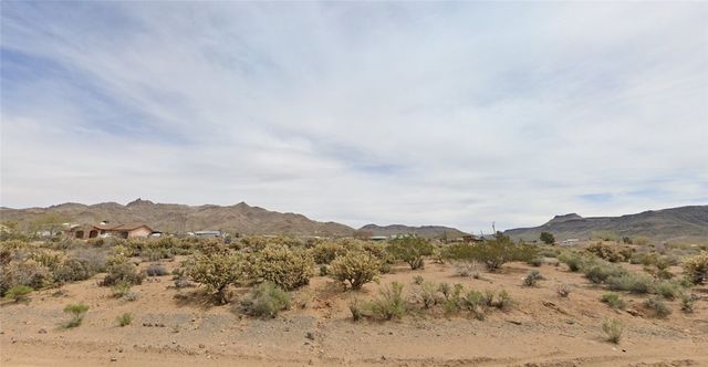 Lot 15 S2 N Bowie Road, Golden Valley, AZ 86413