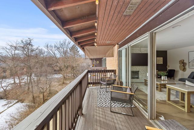 1601 E Maple Terrace 3B, Lisle, IL 60532