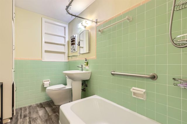 1610 Broadmoor DR, Austin, TX 78723