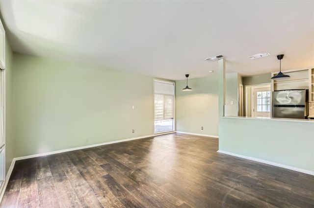1610 Broadmoor DR, Austin, TX 78723