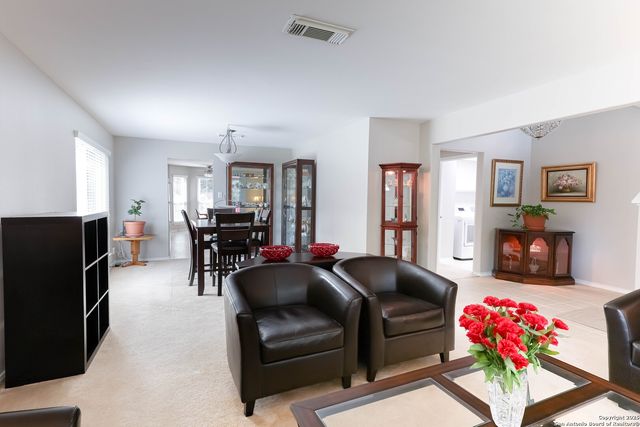 1021 Silvertree Blvd, Schertz, TX 78154