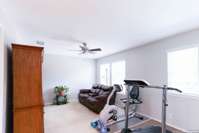 1021 Silvertree Blvd, Schertz, TX 78154
