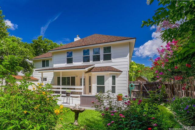 1021 Silvertree Blvd, Schertz, TX 78154