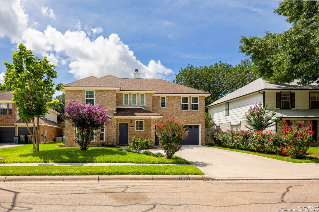 1021 Silvertree Blvd, Schertz, TX 78154