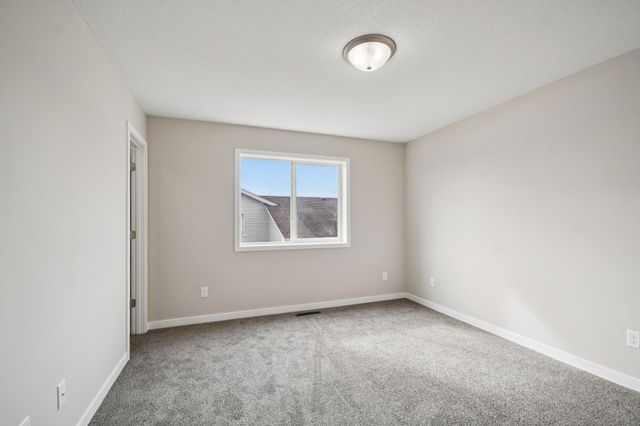 2132 Emerson Road S, Cambridge, MN 55008