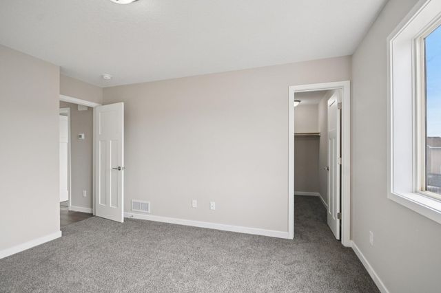 2132 Emerson Road S, Cambridge, MN 55008