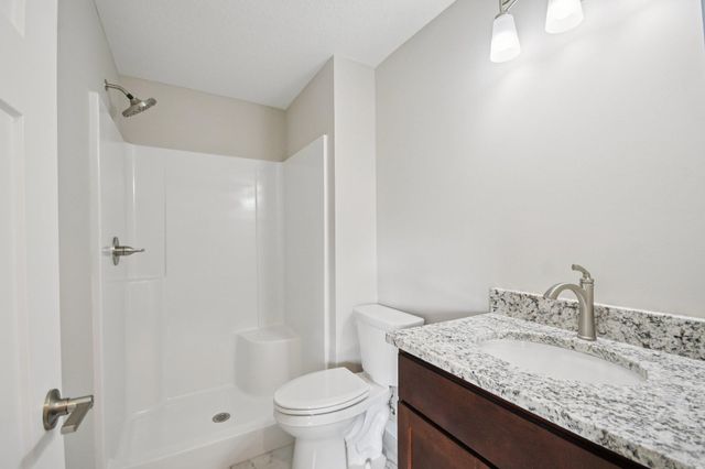 2132 Emerson Road S, Cambridge, MN 55008