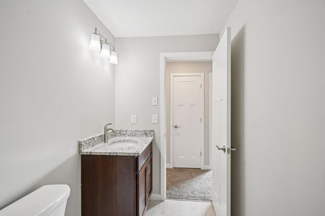 2132 Emerson Road S, Cambridge, MN 55008