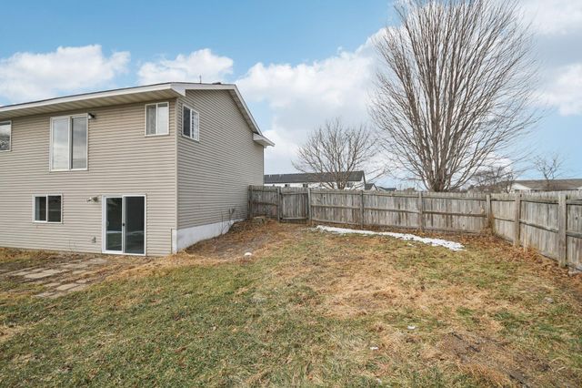 2132 Emerson Road S, Cambridge, MN 55008