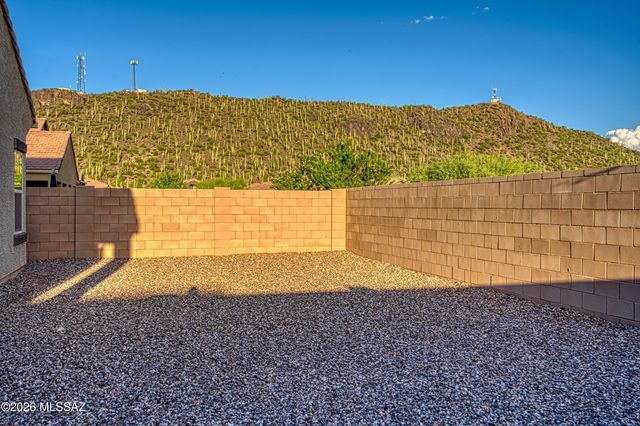 8783 Weeping Dalea Drive, Marana, AZ 85653