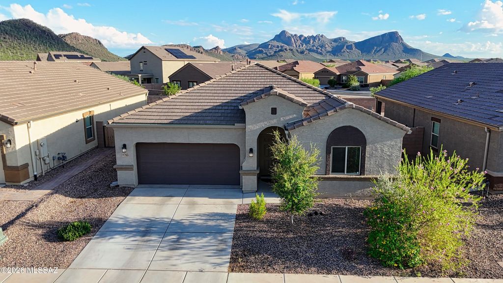 8783 Weeping Dalea Drive, Marana, AZ 85653