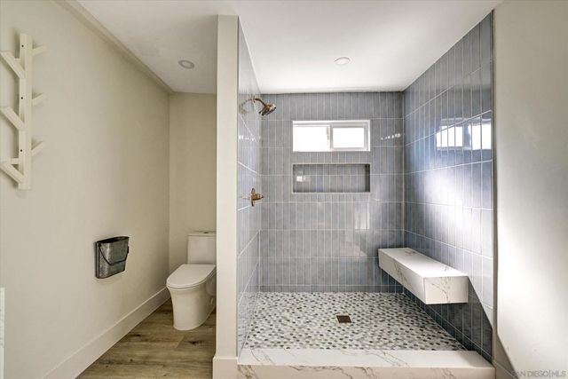 2802 Cowley Way, San Diego, CA 92110