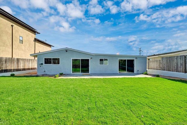 2802 Cowley Way, San Diego, CA 92110