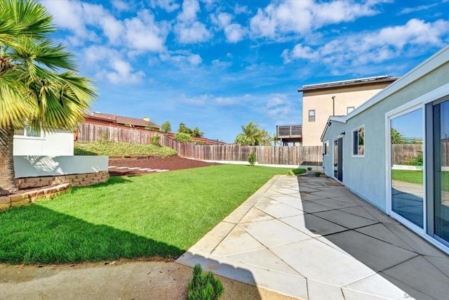 2802 Cowley Way, San Diego, CA 92110
