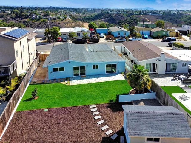 2802 Cowley Way, San Diego, CA 92110