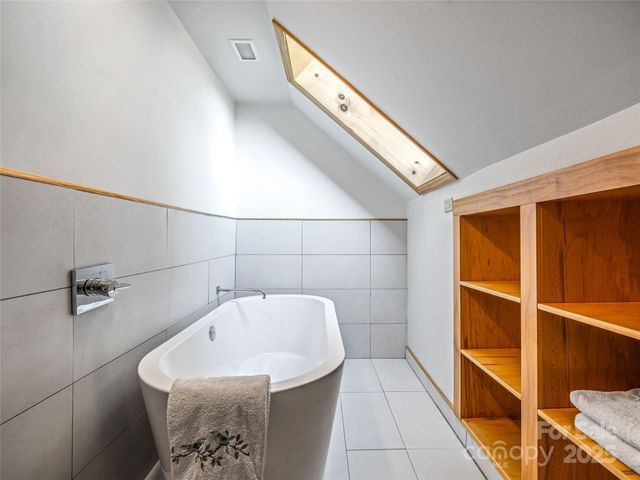 1326 Valmont Drive, Hendersonville, NC 28791