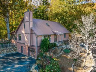 1326 Valmont Drive, Hendersonville, NC 28791