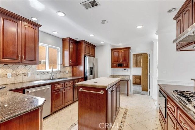 7210 Crescent, Buena Park, CA 90620