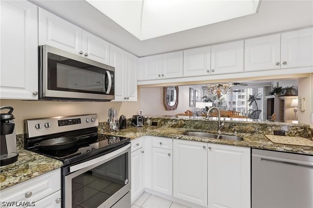 19880 Breckenridge DR 204, Estero, FL 33928