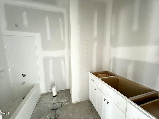 313 Creeks Edge Drive, Pikeville, NC 27863