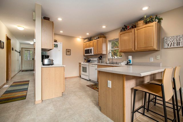 11241 Somers Lane, Honor, MI 49640