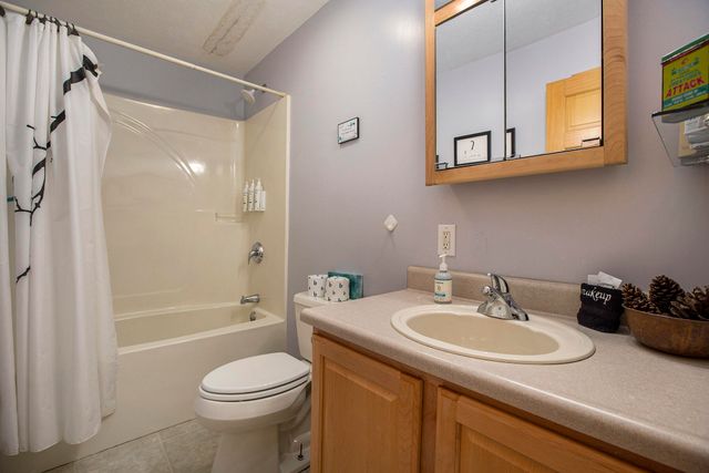 11241 Somers Lane, Honor, MI 49640