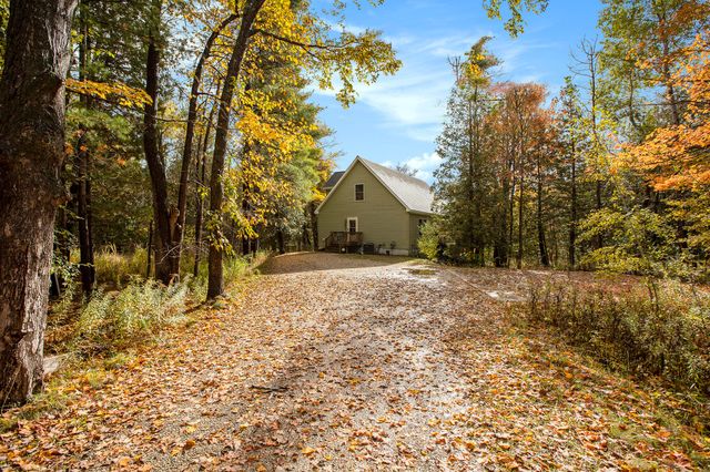 11241 Somers Lane, Honor, MI 49640