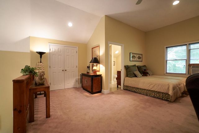 244 E Lapidary Lane, Young Harris, GA 30582