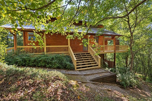 244 E Lapidary Lane, Young Harris, GA 30582