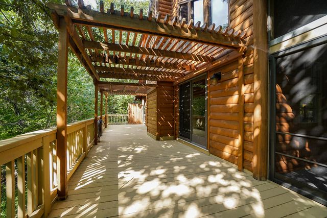 244 E Lapidary Lane, Young Harris, GA 30582