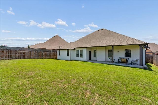 1329 Monterey Drive, Norman, OK 73072