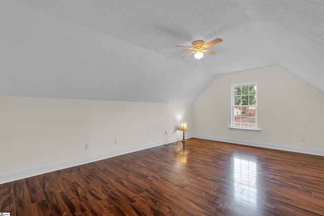 4 Raleigh Court, Simpsonville, SC 29681