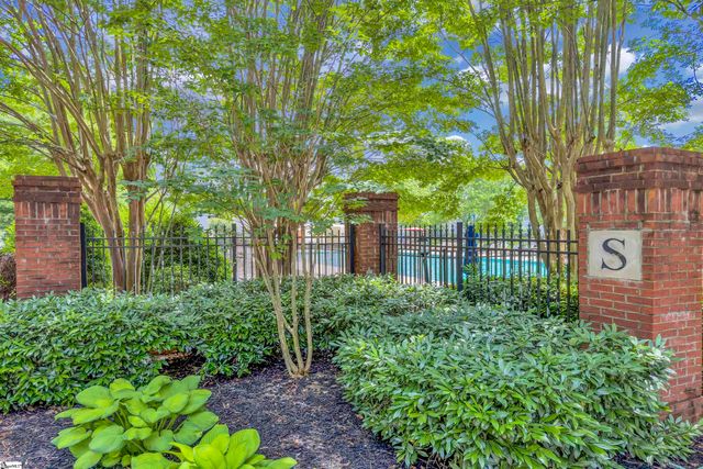4 Raleigh Court, Simpsonville, SC 29681