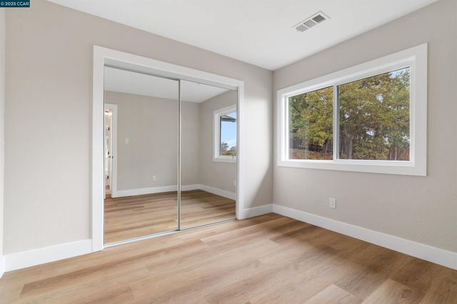 3102 Pine St, Martinez, CA 94553