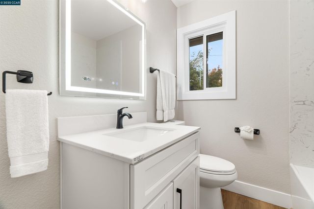 3102 Pine St, Martinez, CA 94553