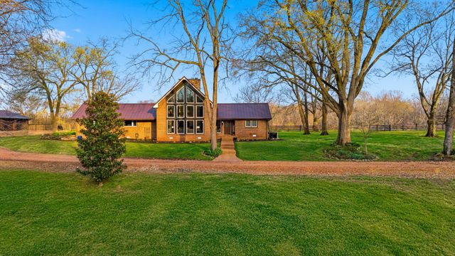 2830 Lockertsville Rd, Ashland City, TN 37015
