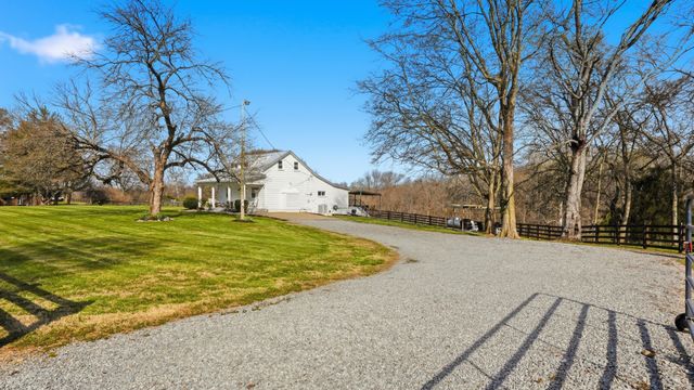 2830 Lockertsville Rd, Ashland City, TN 37015