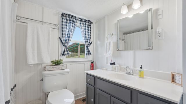 2830 Lockertsville Rd, Ashland City, TN 37015