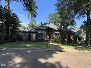 523 Heatherstone Court, Ridgeland, MS 39157