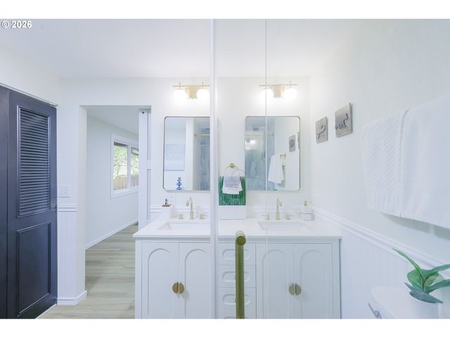 2750 Nw MEHAMA Ct, Portland, OR 97229