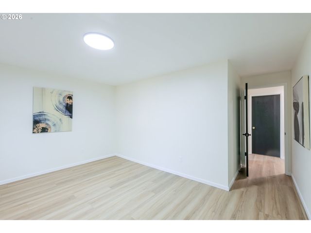 2750 Nw MEHAMA Ct, Portland, OR 97229