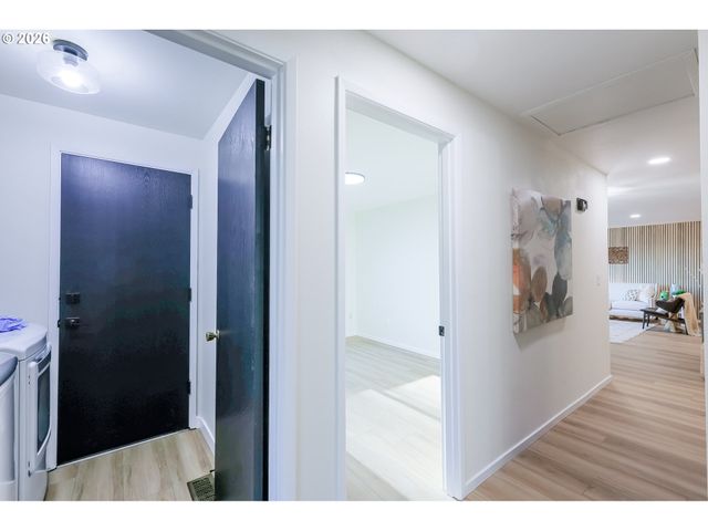 2750 Nw MEHAMA Ct, Portland, OR 97229