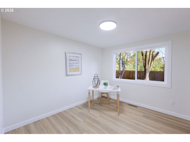 2750 Nw MEHAMA Ct, Portland, OR 97229