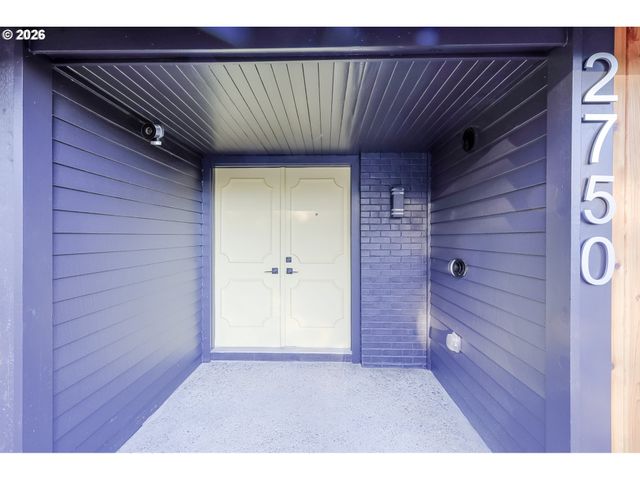 2750 Nw MEHAMA Ct, Portland, OR 97229