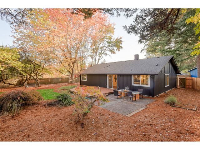 2750 Nw MEHAMA Ct, Portland, OR 97229
