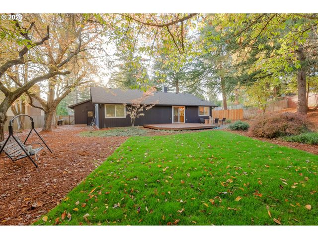 2750 Nw MEHAMA Ct, Portland, OR 97229
