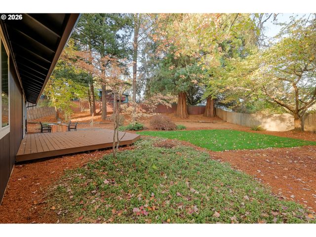 2750 Nw MEHAMA Ct, Portland, OR 97229