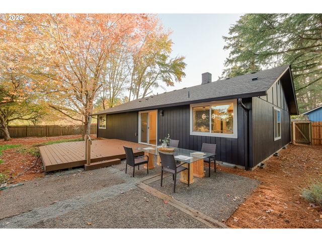 2750 Nw MEHAMA Ct, Portland, OR 97229