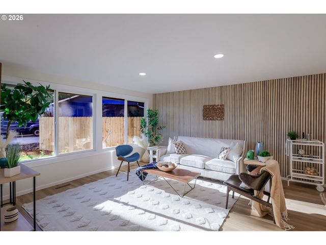 2750 Nw MEHAMA Ct, Portland, OR 97229
